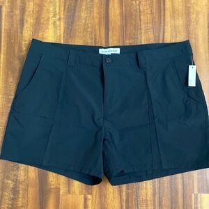 Amazon Essentials Women’s Shorts Size 20 NWT